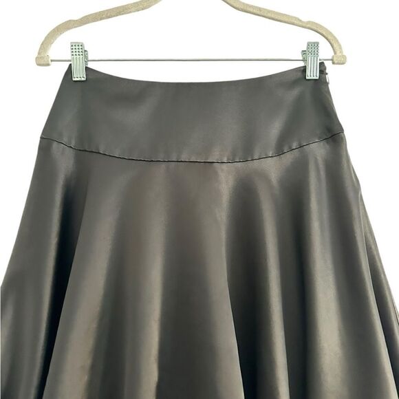 White House Black Market Satin Bubble Hem Cocktail Skirt | 4 - Picture 4 of 7